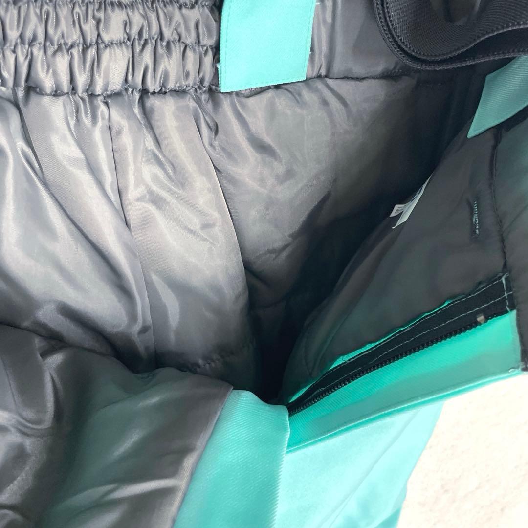 7r338 新品　cosby 新品　120cm スキーウェア　子供　上下セット