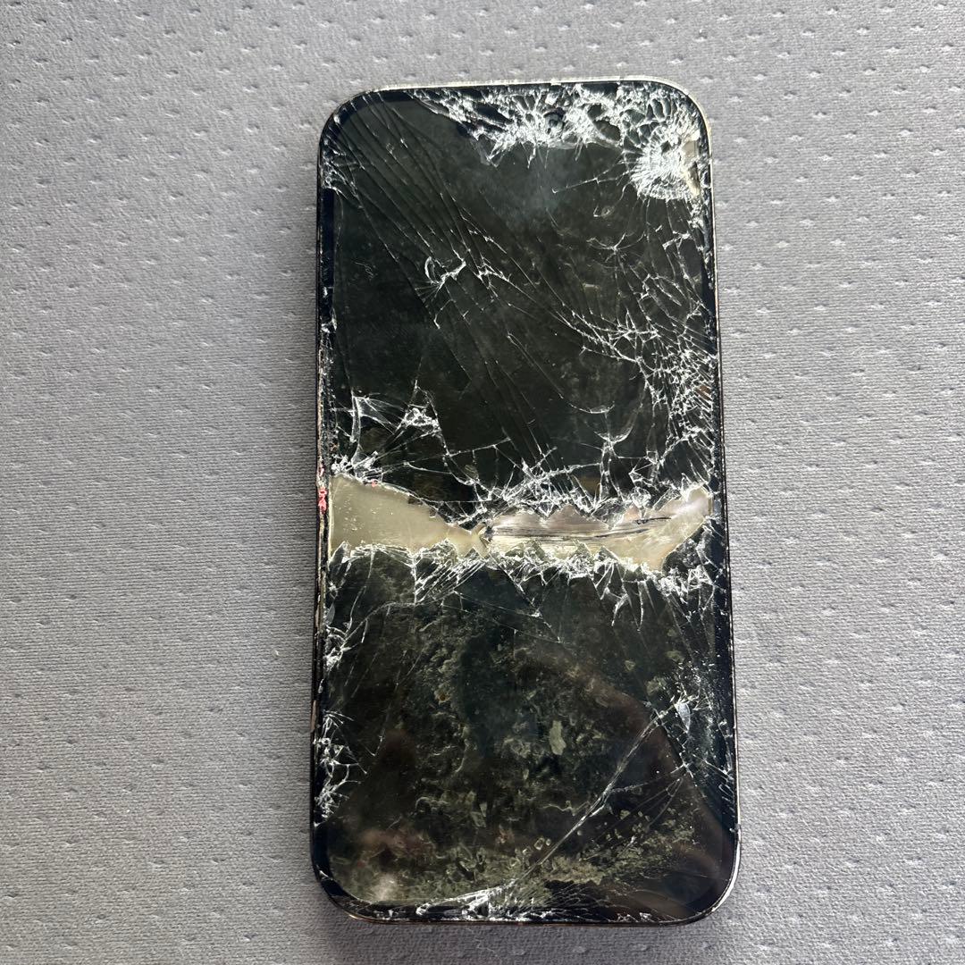 iPhone15プロ　ジャンク品