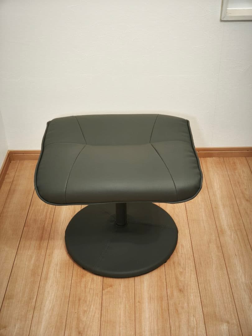 グレー リクライニングチェア オットマン付き