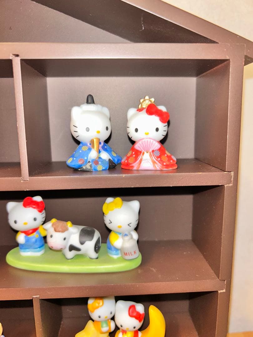 ハローキティ 陶器置き物　ディスプレイケース付き　まとめ売り