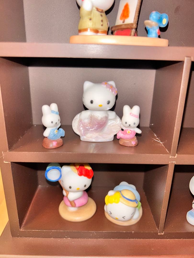 ハローキティ 陶器置き物　ディスプレイケース付き　まとめ売り