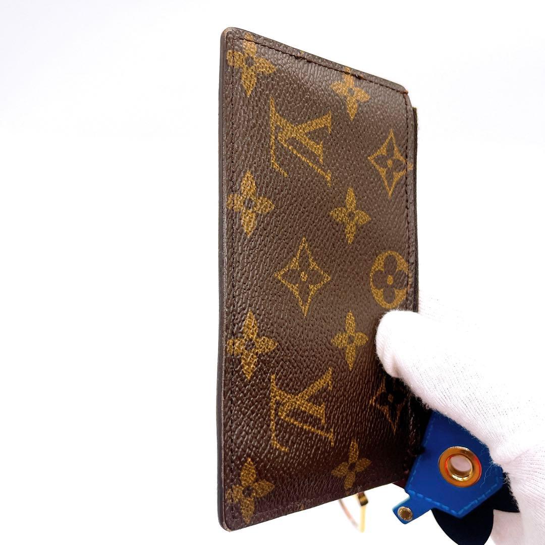 美品　LOUIS VUITTON 付属品付き　トーテム ポシェットクレ　限定品