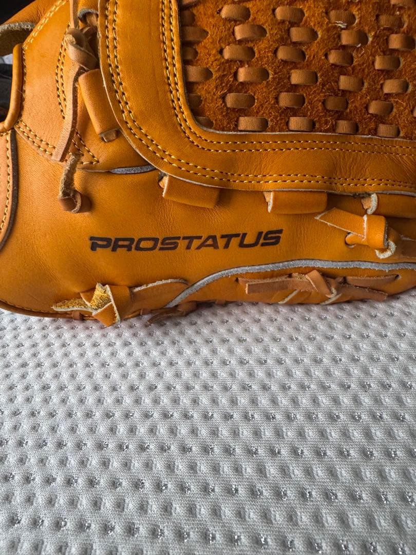 ZETT ゼットプロステイタス　軟式グローブ　ピッチャー