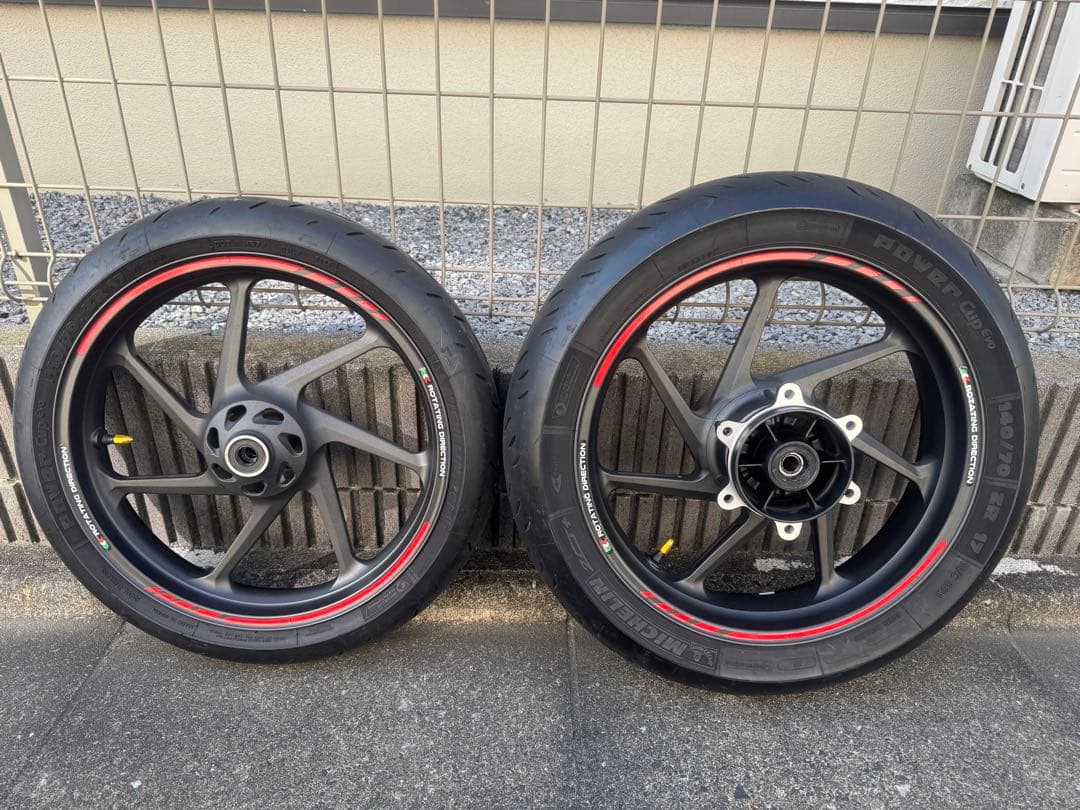 CBR250RR（2023-）純正ホイール ミシュランPower cup evo