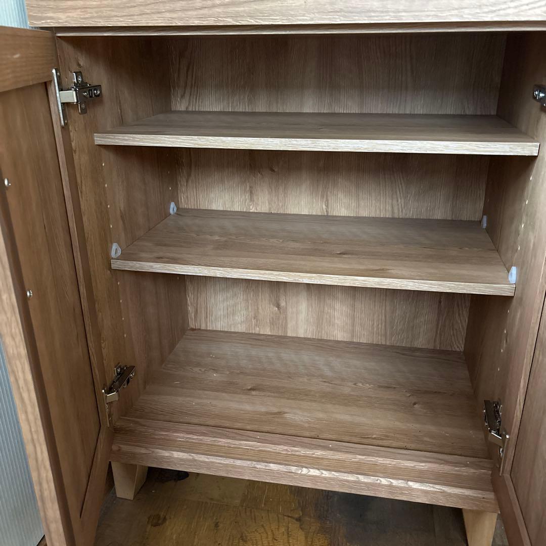 木目調ガラス扉収納キャビネット