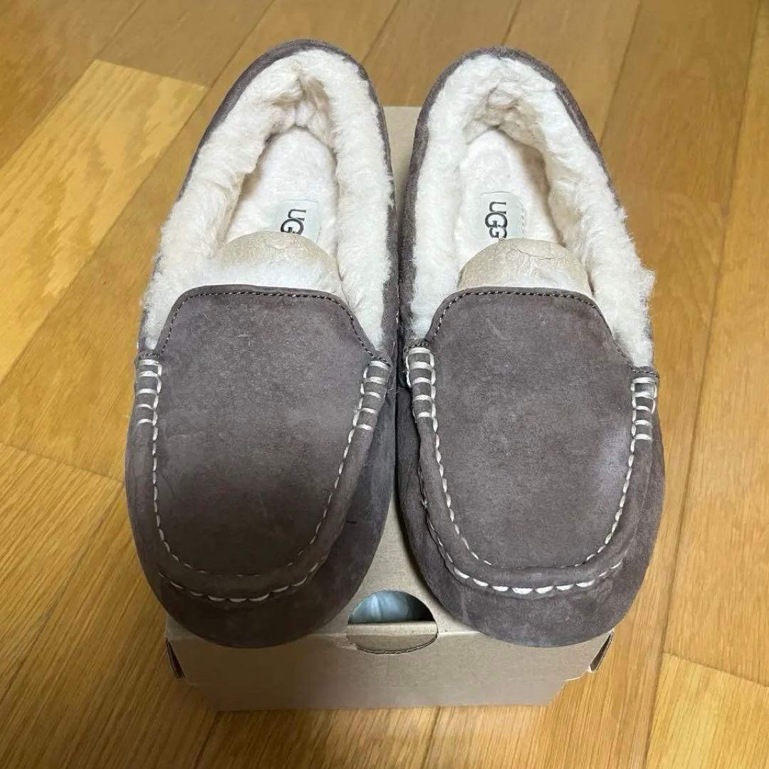 UGG アグ　アンスレー　モカシン24cm チョコレート