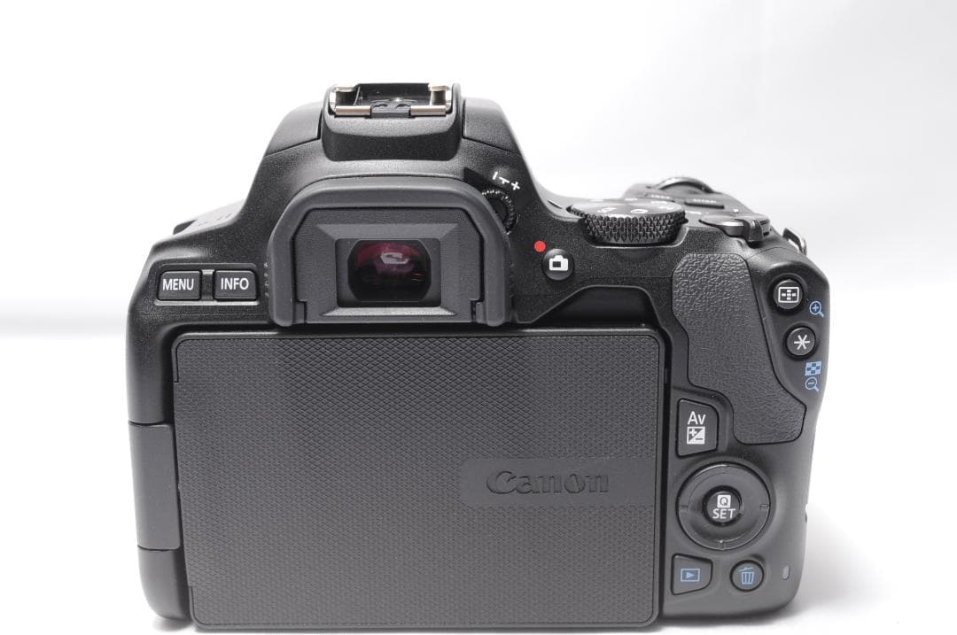 ✨Canon Kiss X10✨4K動画❣️スマホ転送❣️自撮り❣️手振れ補正❣️美品❣️