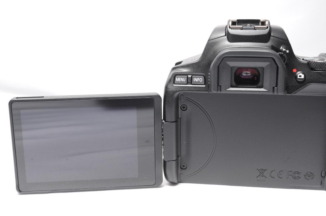 ✨Canon Kiss X10✨4K動画❣️スマホ転送❣️自撮り❣️手振れ補正❣️美品❣️