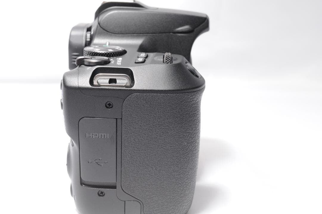 ✨Canon Kiss X10✨4K動画❣️スマホ転送❣️自撮り❣️手振れ補正❣️美品❣️