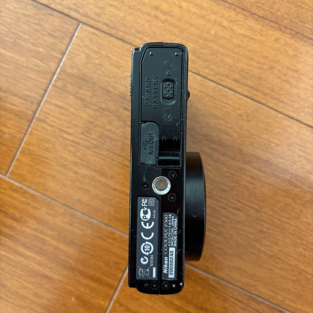 Nikon COOLPIX P300 デジタルカメラ