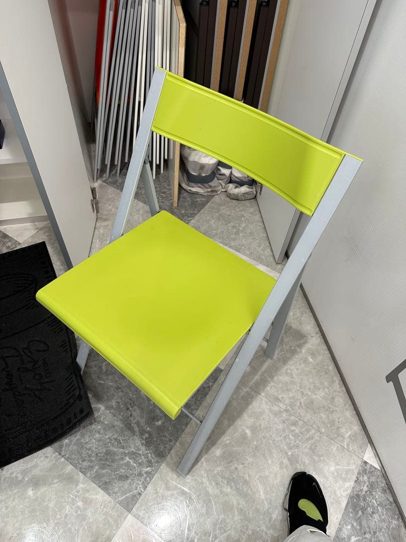 Armert Pocket ポリプロピレン デスクチェア ライムグリーン