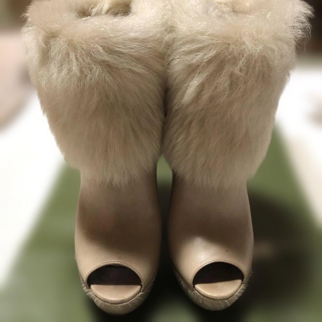 美品プラダベージュファーオープントゥウェッジブーツ