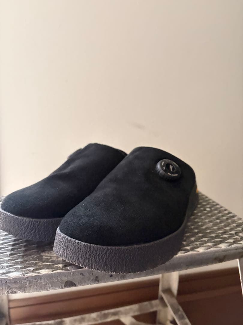 playground pg empty サボ　スエード