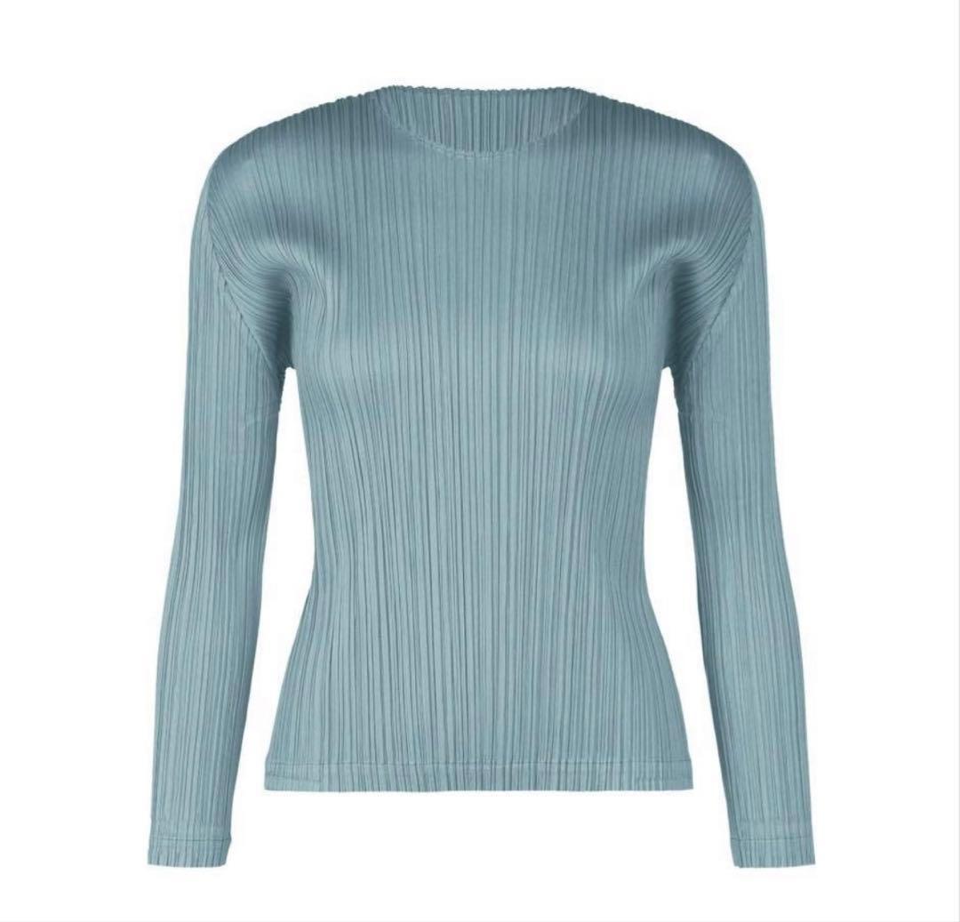 プリーツプリーズ　2025年１月マンスリー　長袖トップス　ブルーグレー