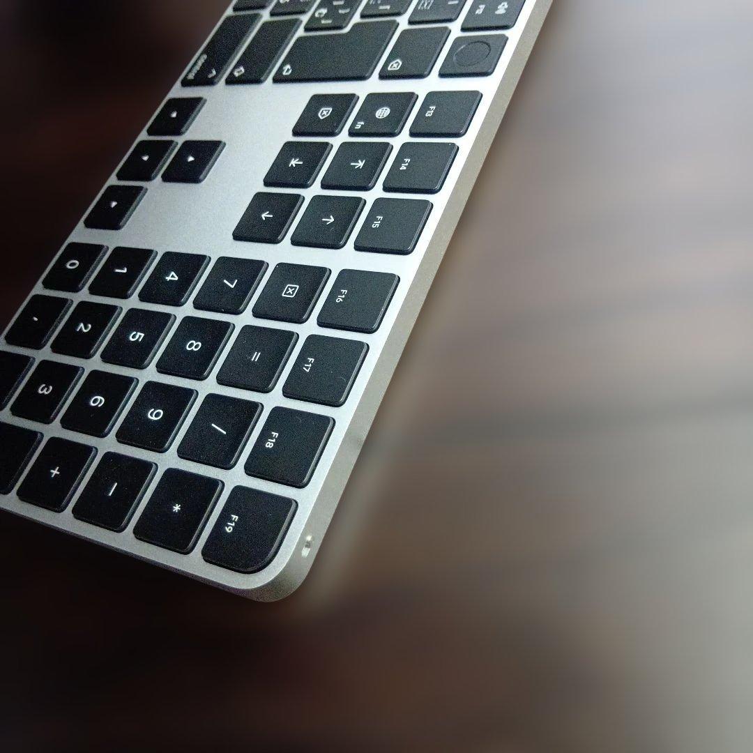 キーボード MagicKeyboard TouchID MMMR3J/A Lightning