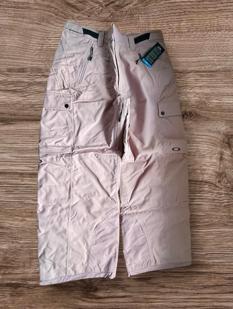 新品 Oakley スノーボードパンツ F0A406105 サイズM