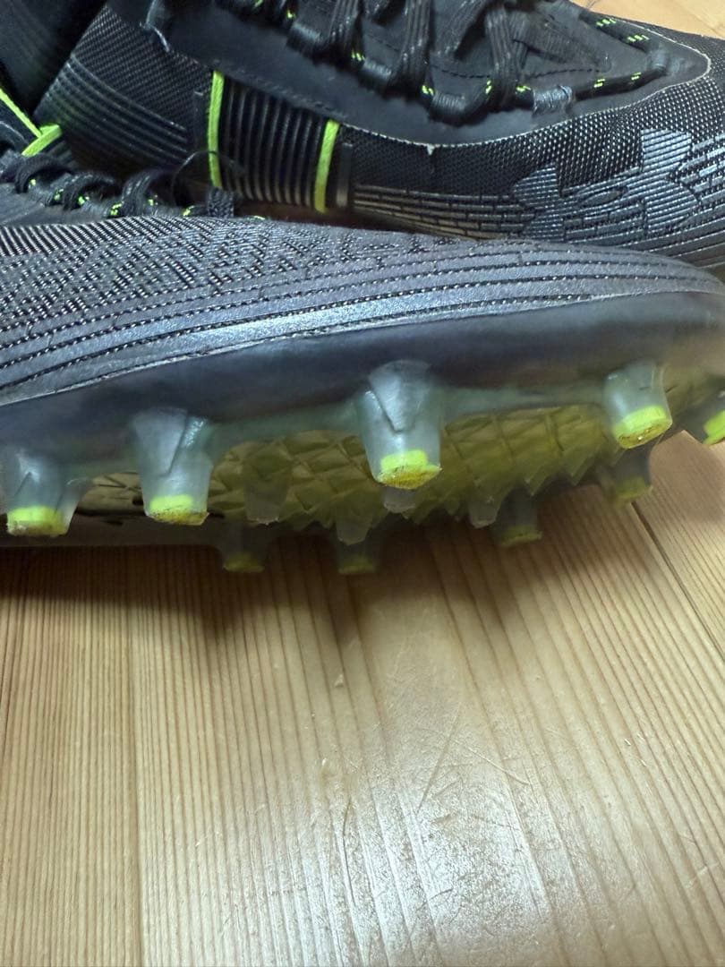Under Armour アメフトスパイク 29cm ブラック/イエロー