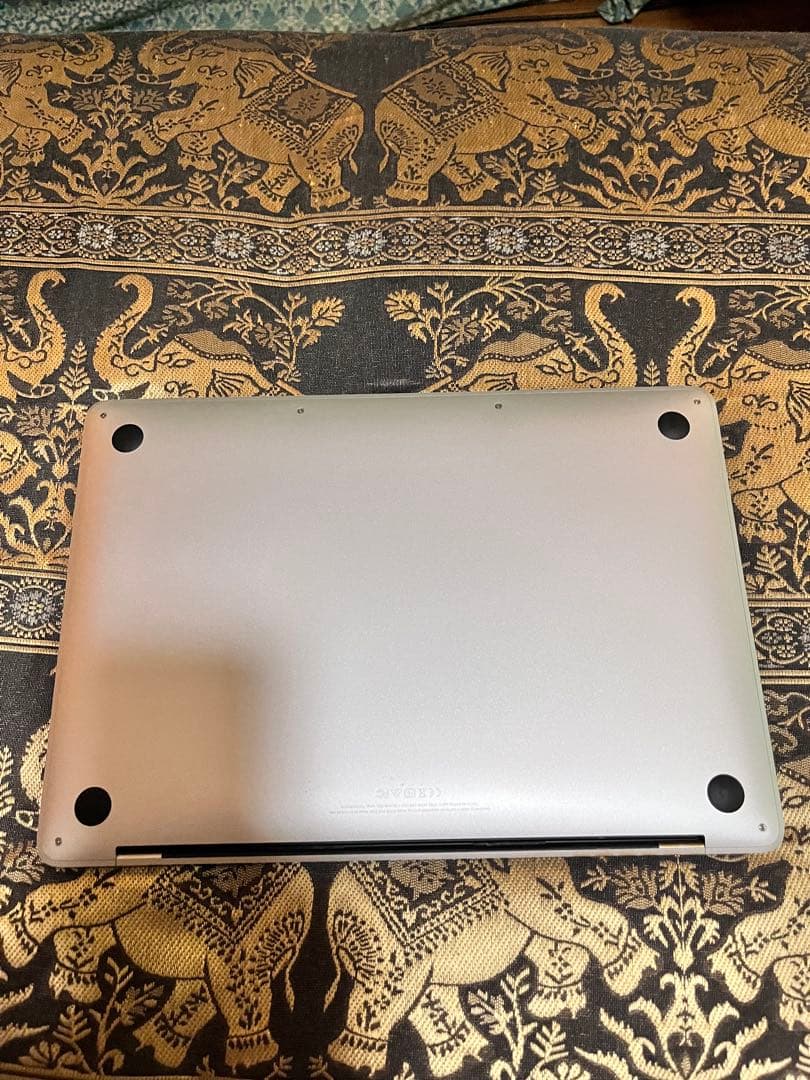 o*s様 MacBook Pro 2017 一部ジャンクにて…