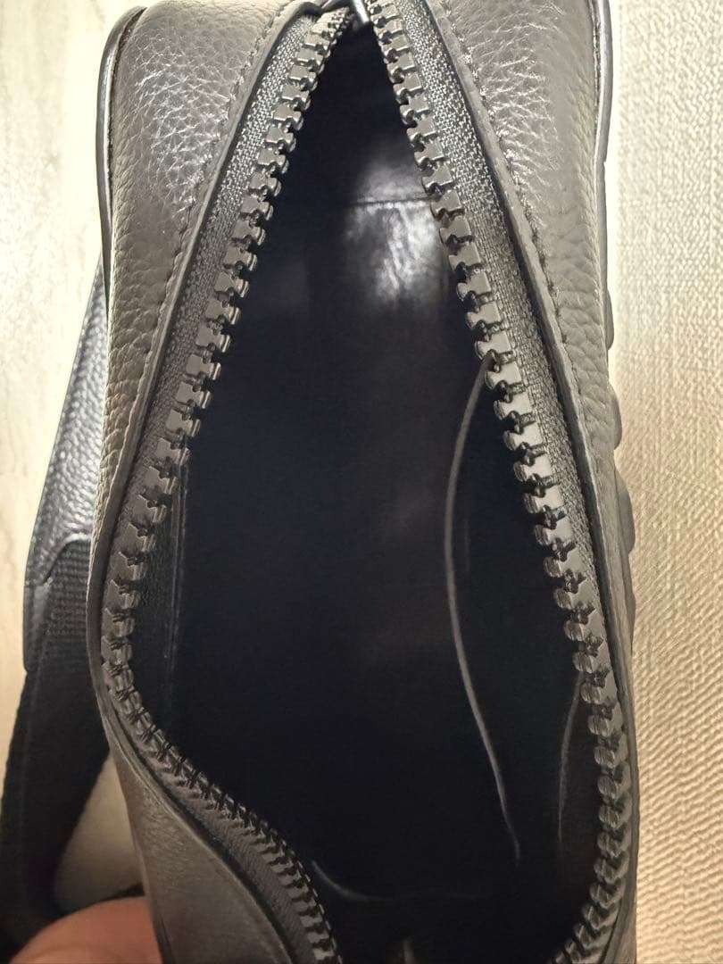 バレンシアガ　BALENCIAGA カー　カメラバッグ　ショルダーバッグ