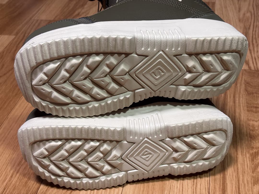 サロモンスノーボードブーツ22-23