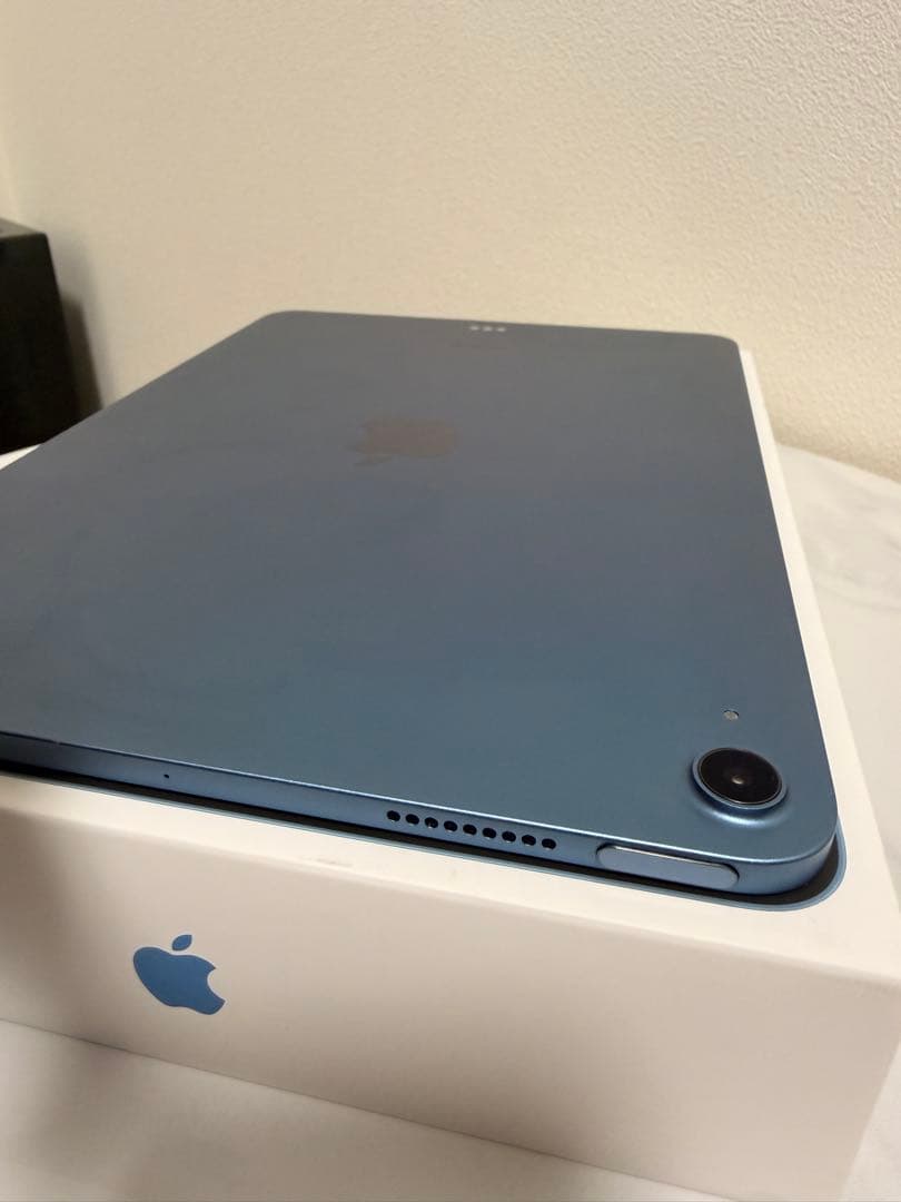 iPad Air 第5世代　Wi-Fiモデル　64GB ブルー