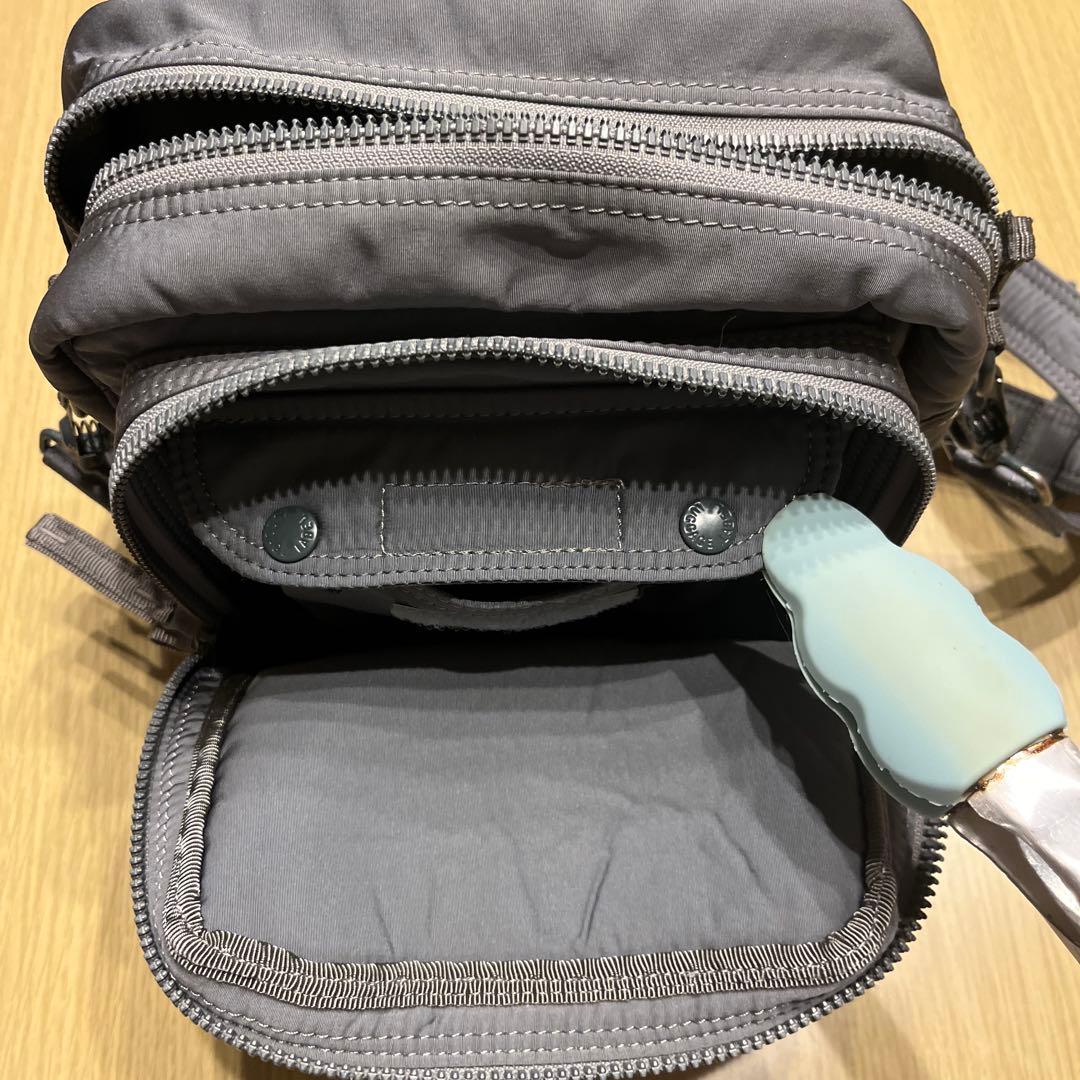 吉田カバンショルダーバッグ（サコッシュ）