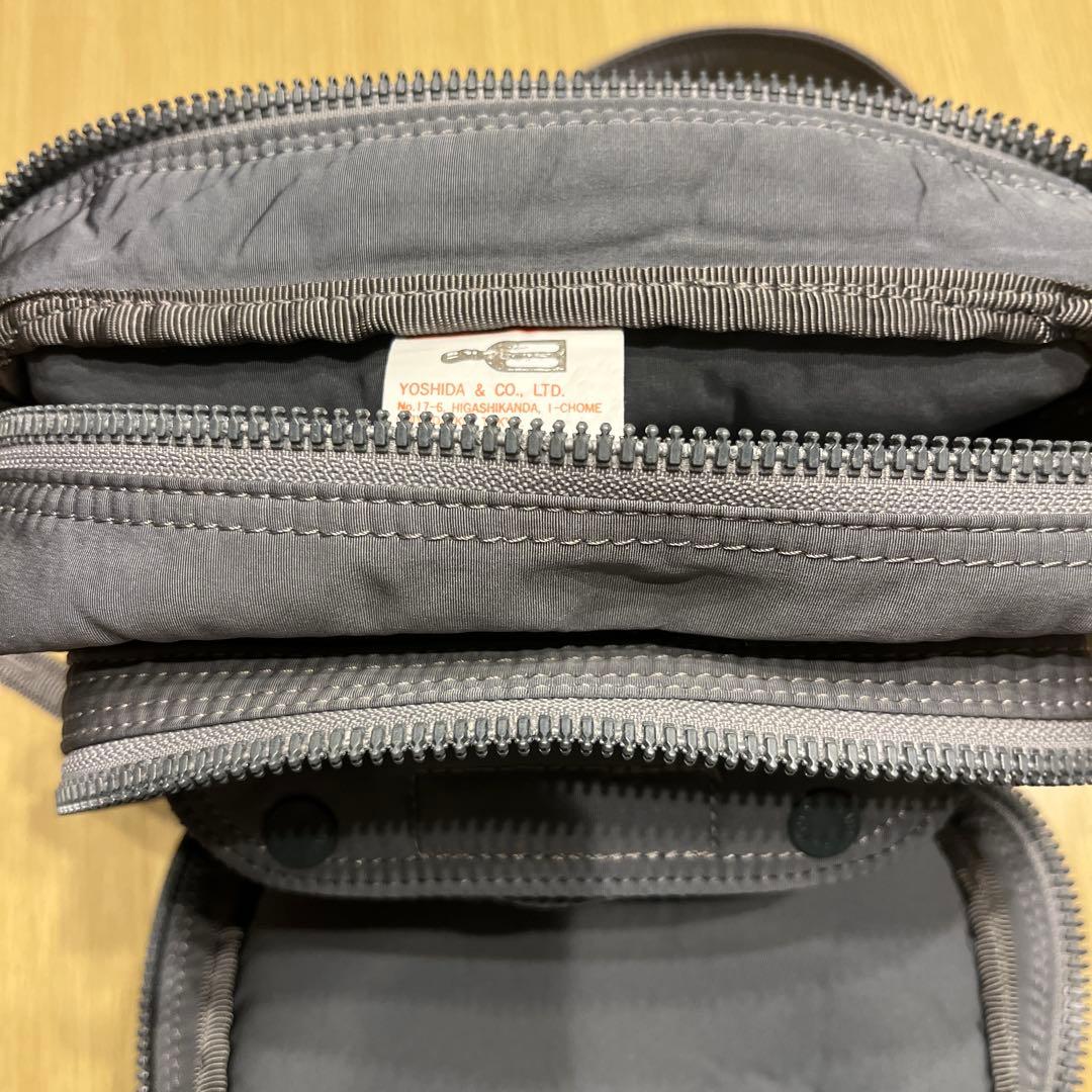 吉田カバンショルダーバッグ（サコッシュ）