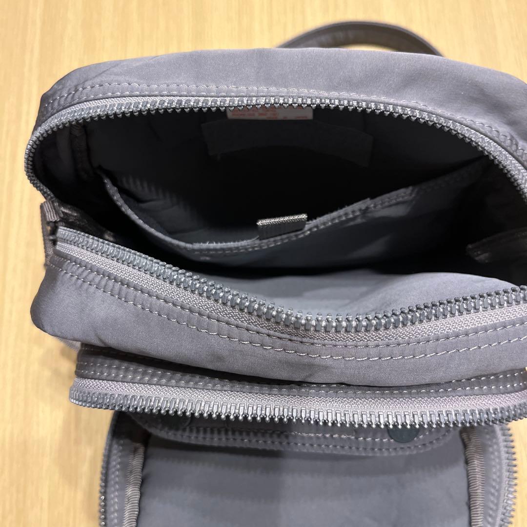 吉田カバンショルダーバッグ（サコッシュ）