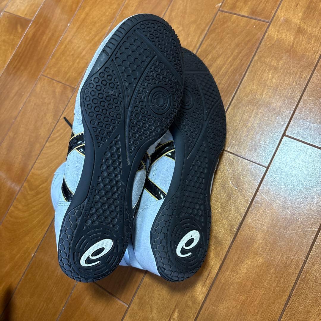 ASICS ハイカット ホワイト/ブラック　レスリングシューズ