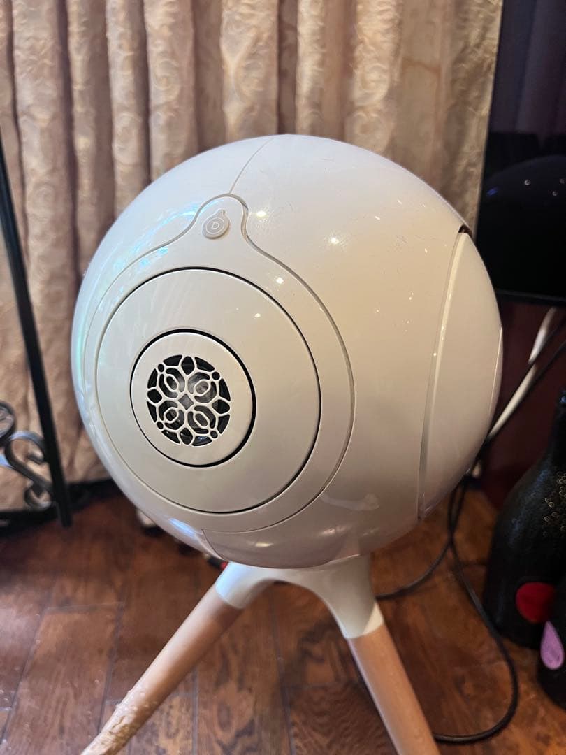 球体デザイン スマートスピーカー ホワイト