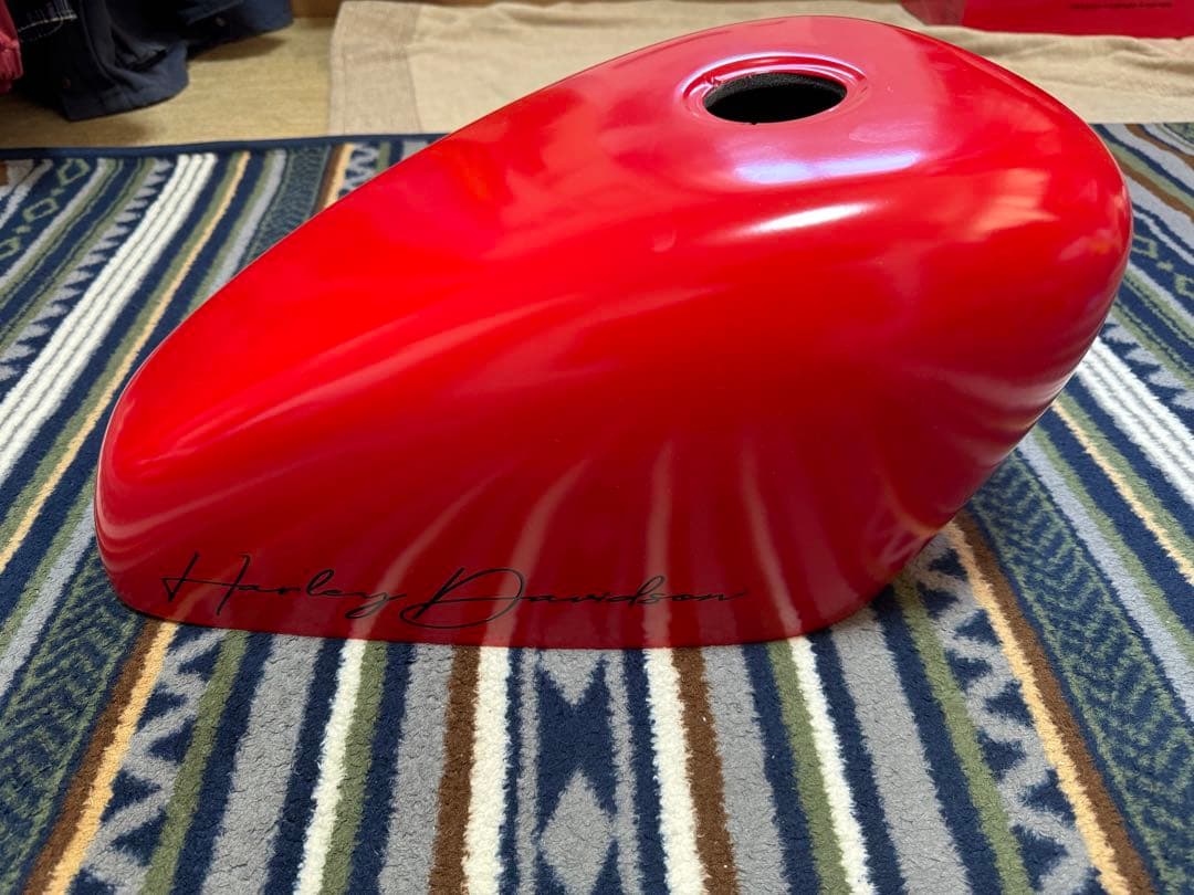 サイモンカスタム　タンクカバー　マットレッド