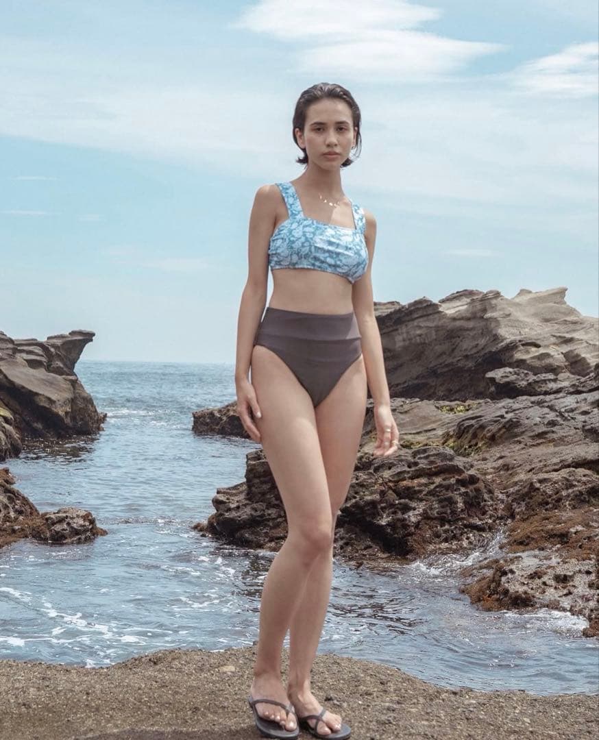 【美品】Sandlessmoon sarasa blue bikini M