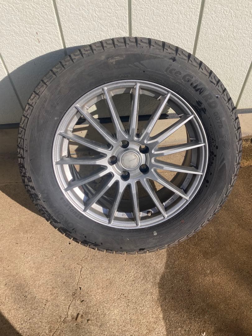 YOKOHAMA G075 スタッドレスタイヤ 18インチ