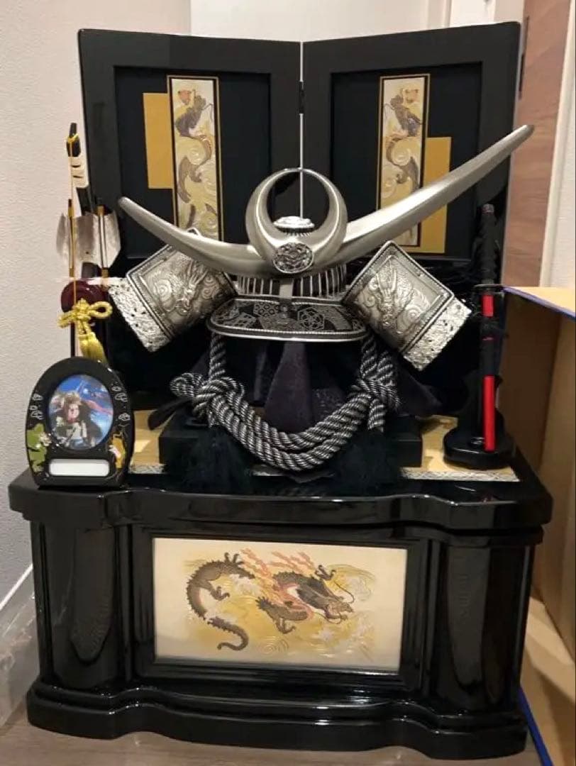 【状態良好】兜　カブト　こどもの日　龍　伊達政宗のデザイン