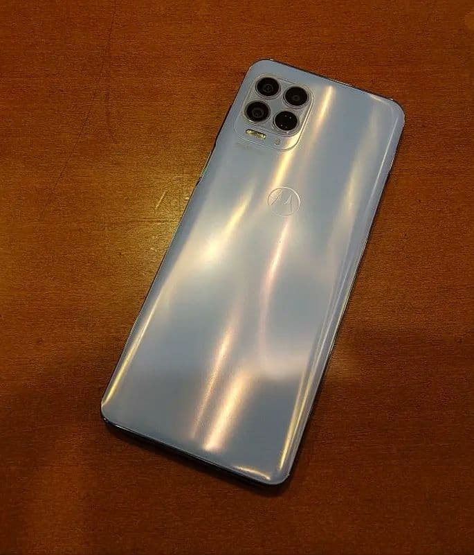 moto g100 充電器とケーブルはありません