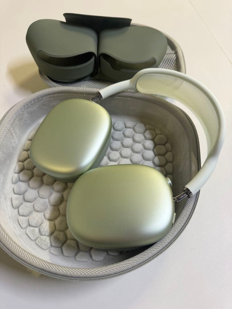 美品　AirPods Max Green（エアーポッズ マックスグリーン