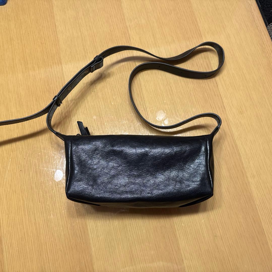 イア パピヨネ 本革/220g ボックスショルダーバッグ