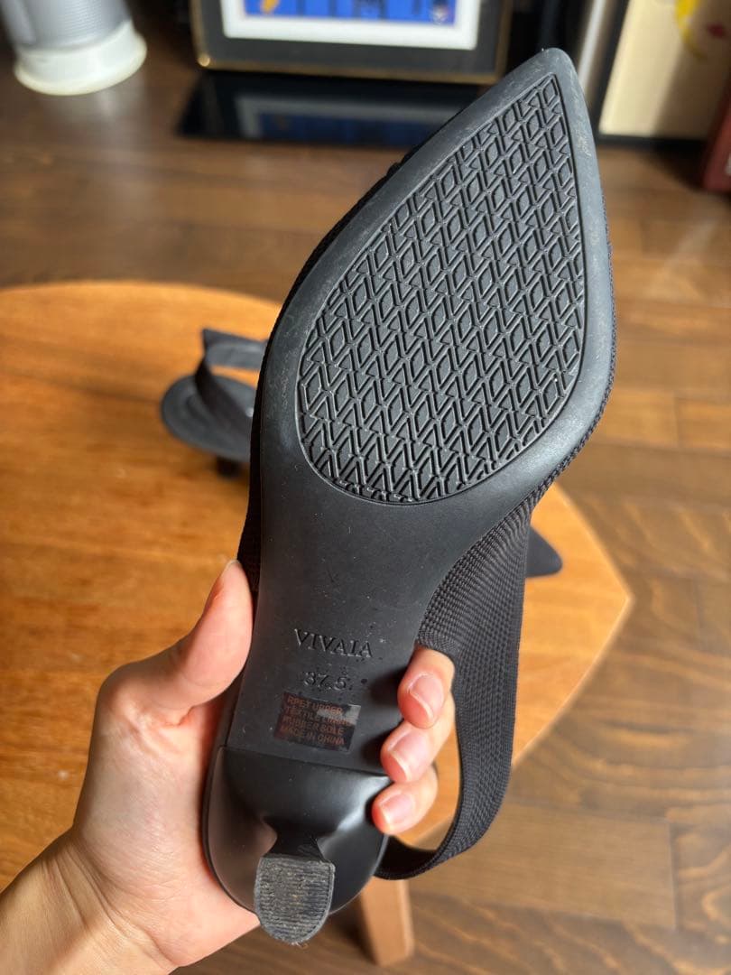 VIVAIA Addison ポインテッドトゥ スリングバック サンダル