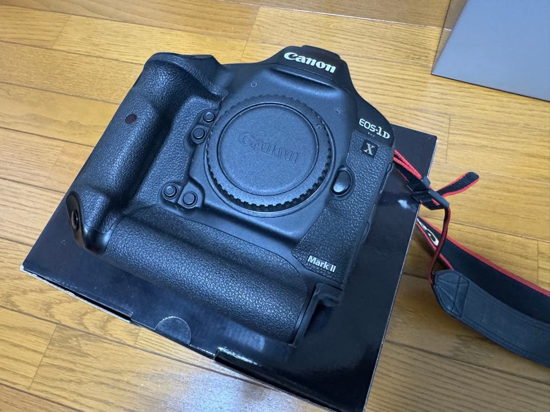 最終値下げ Canon EOS-1D X Mark II 本体 (元箱付き)