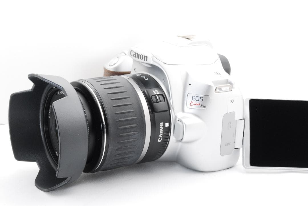 シャッター数新品級✨ Canon EOS kiss x10 希少シルバーカラー