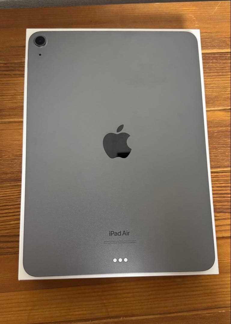 iPad Air 第5世代　64GB ケースとペン付き