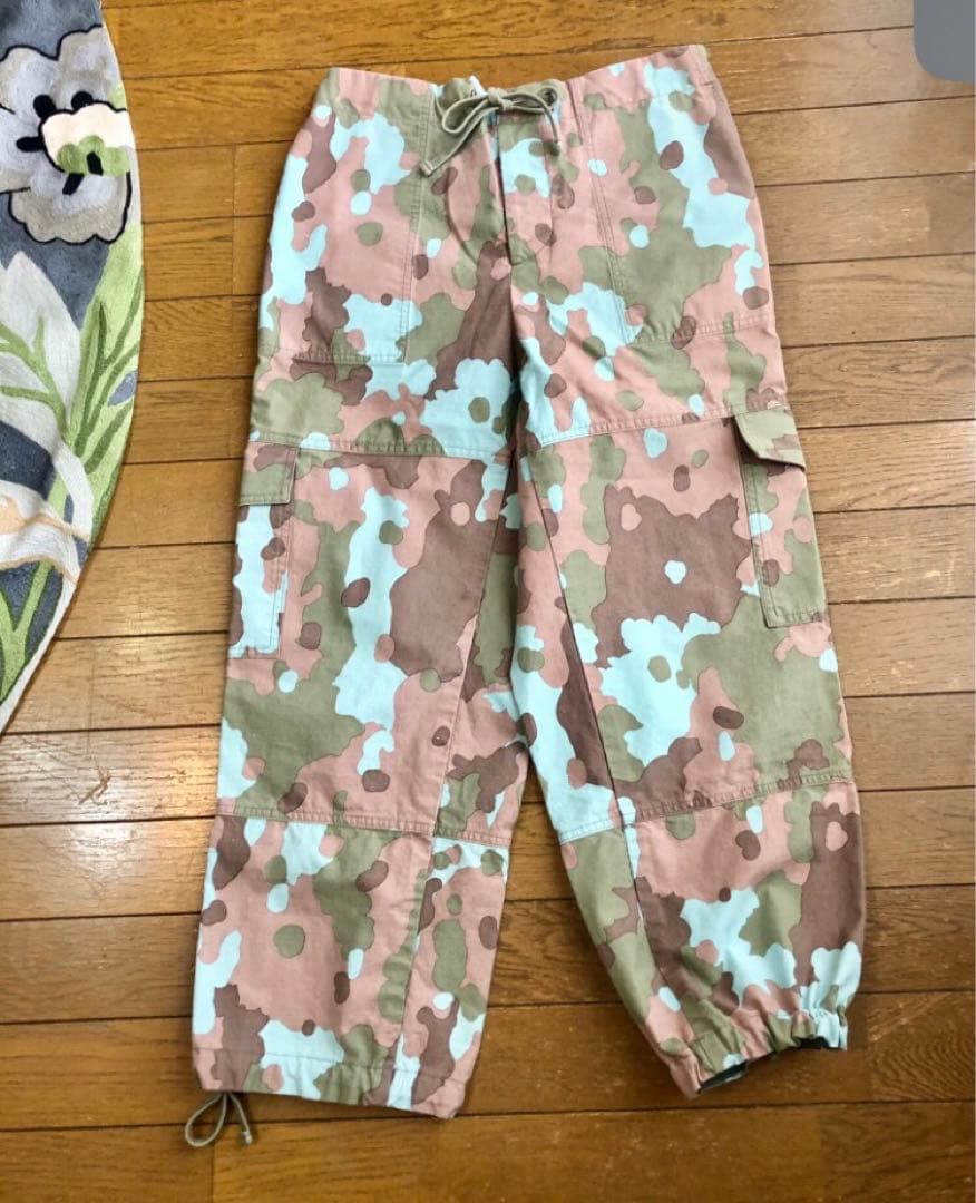 ドゥロワー迷彩カーゴパンツ