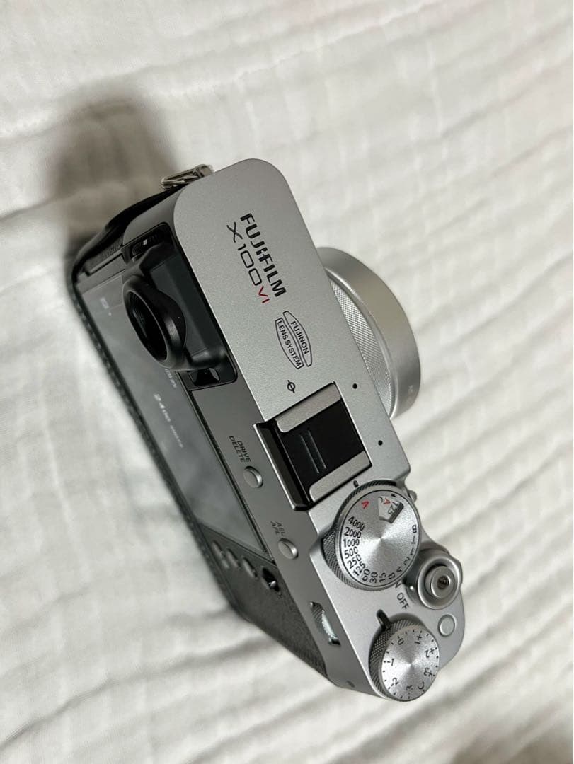 美品　FUJIFILM X100ⅵ コンデジ　おまけ多数
