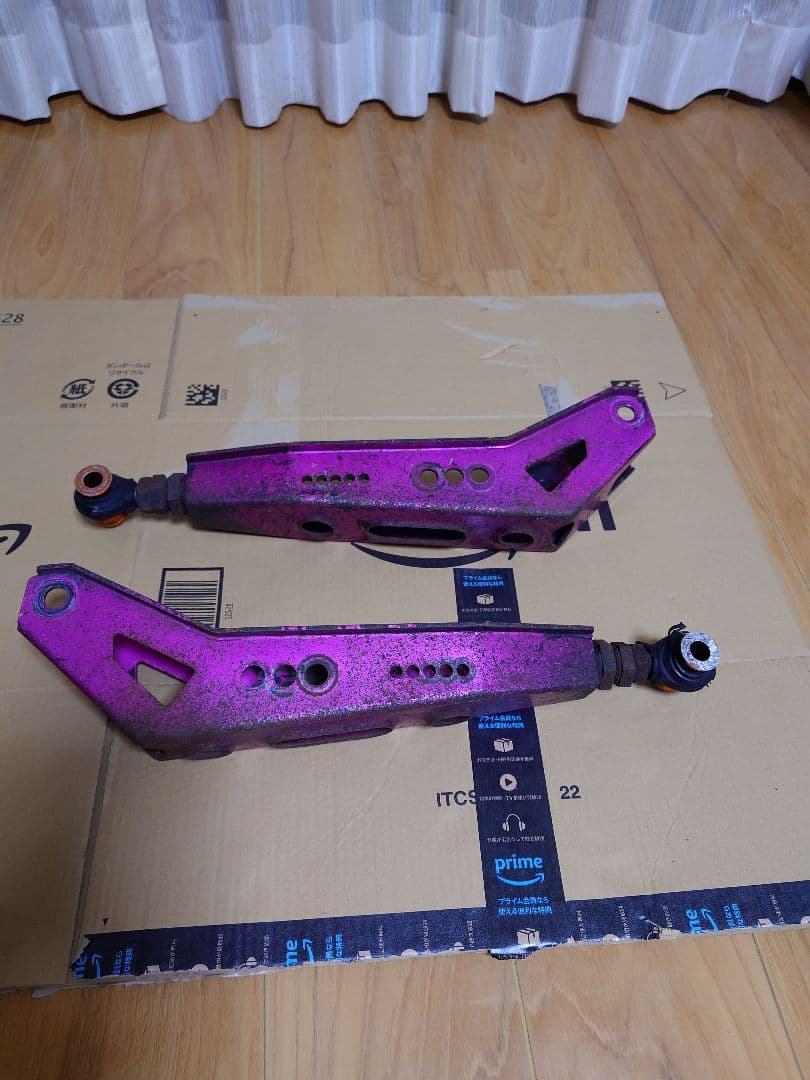 T-DEMANDO・リアロアアーム