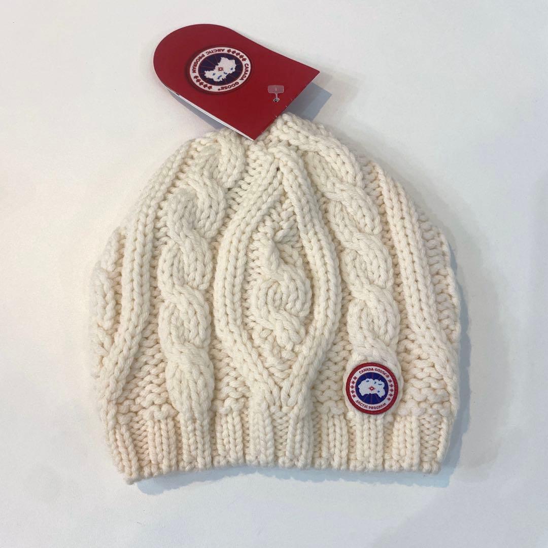 タグ付き新品未使用　カナダグース　ニット帽　帽子