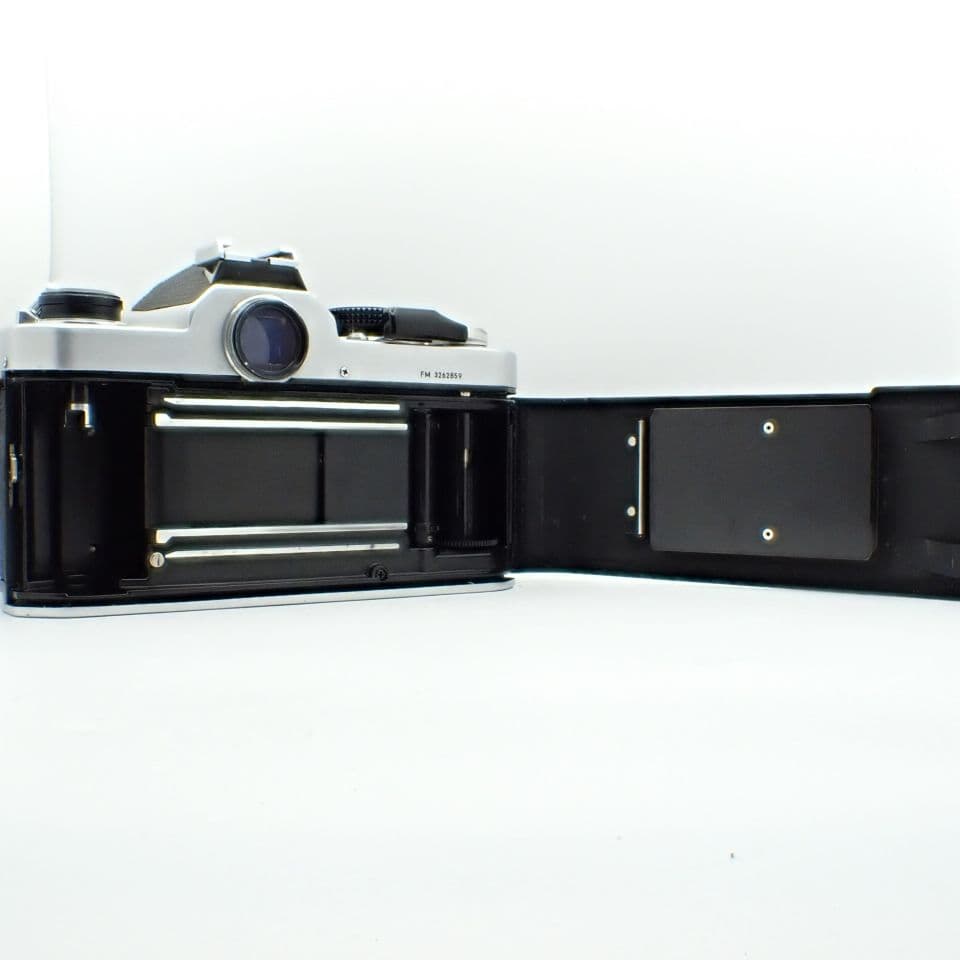 【動作確認済実用品】Nikon FM シルバー＆Ai 35mm f2.8 電池付