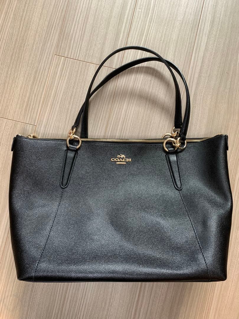 COACH 黒 レザートートバッグ　A4サイズ　肩がけ