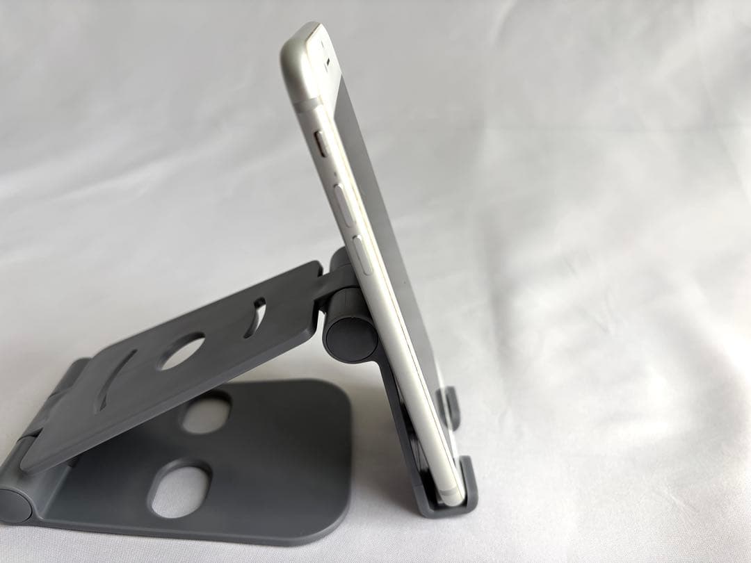 Apple iPhone 8 シルバー