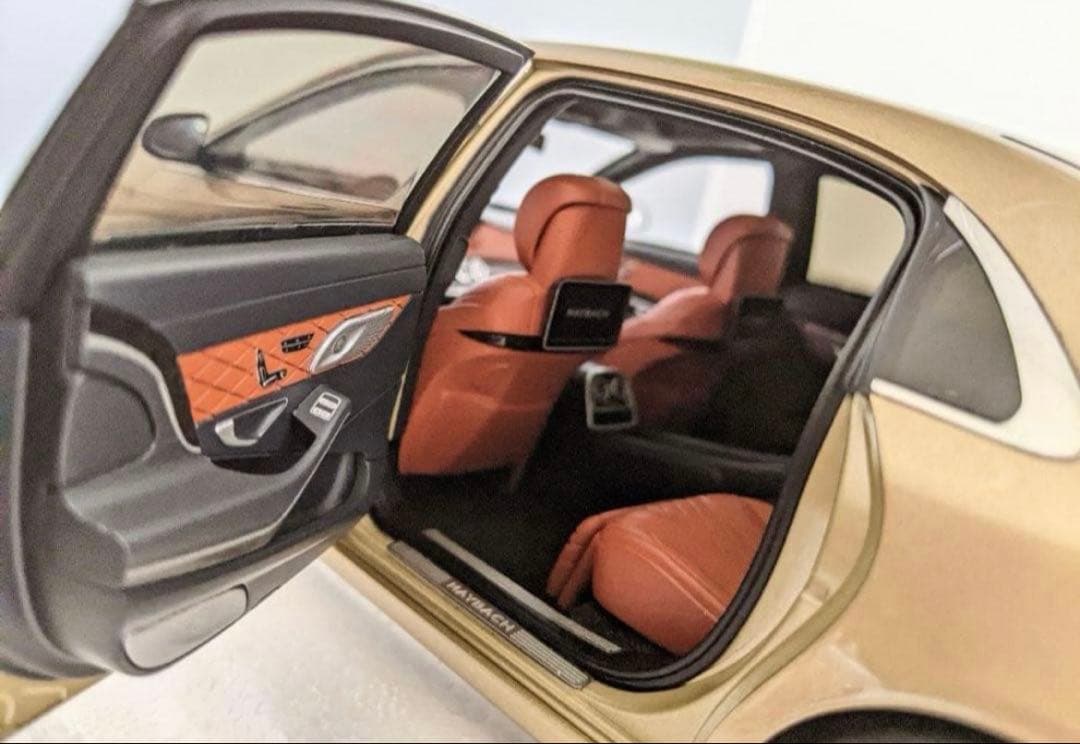 オートアート メルセデスベンツ　マイバッハ　絶版品　ミニカー