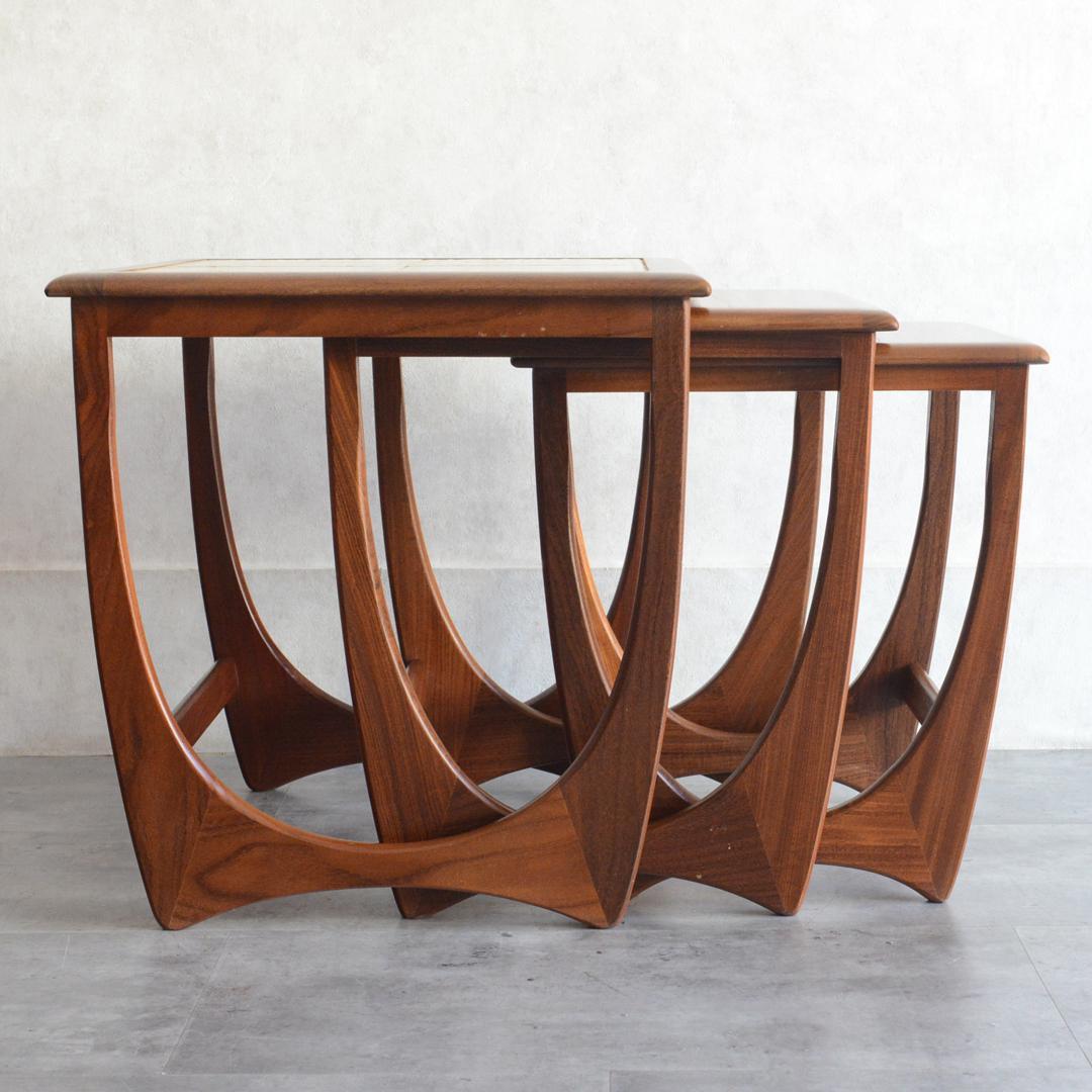 G-PLAN ヴィンテージ タイルトップ ネストテーブル チーク サイドテーブル